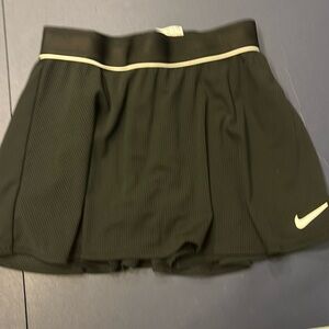 Nike athletic skirt black